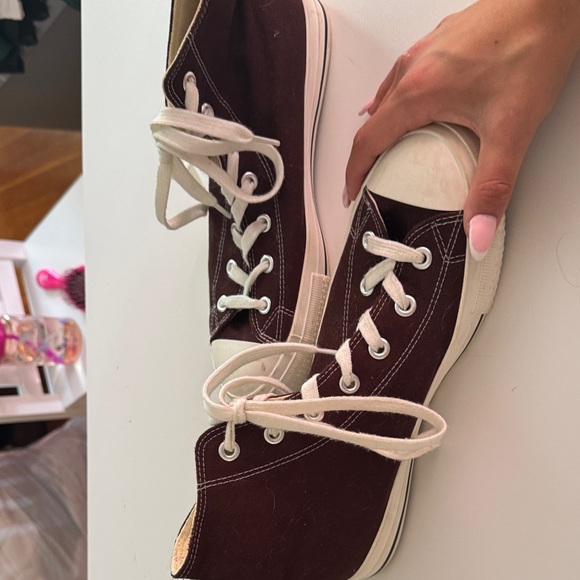 Shoes - Picture 1 of 3